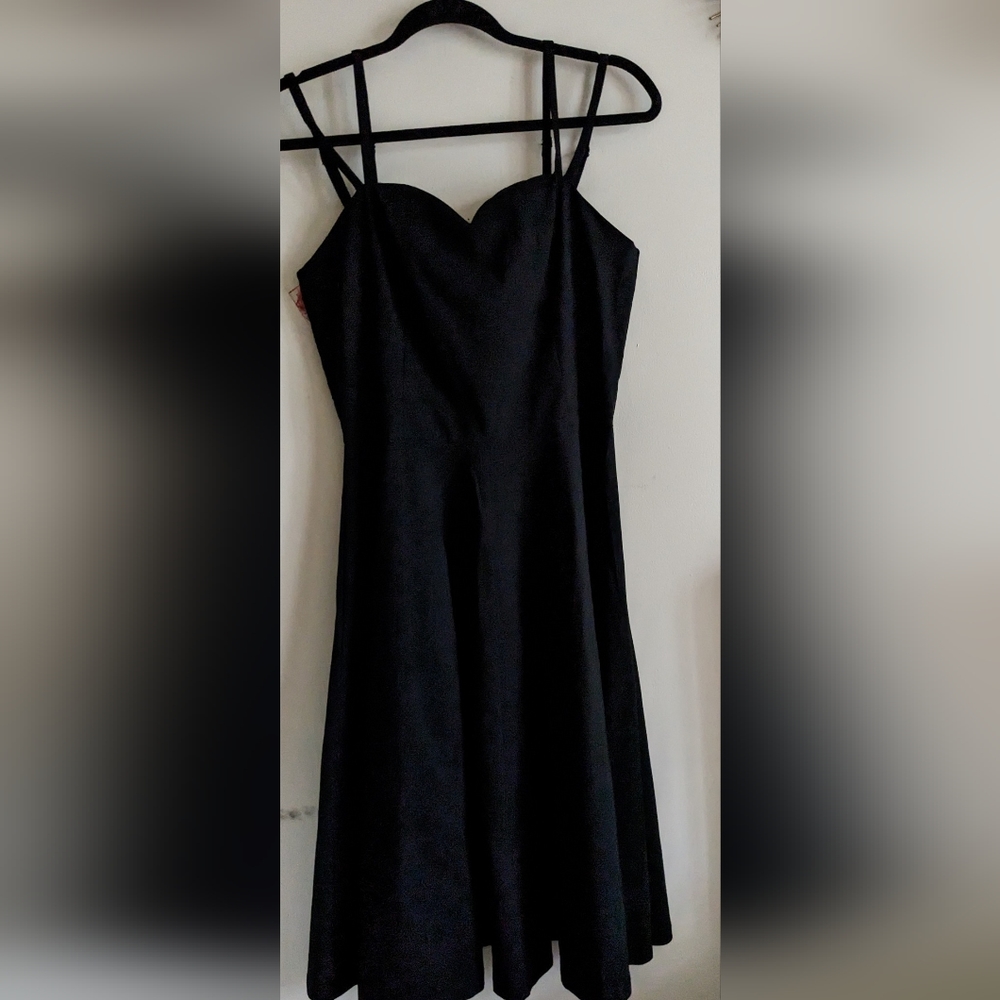 NWT Gown Town  Sz: L